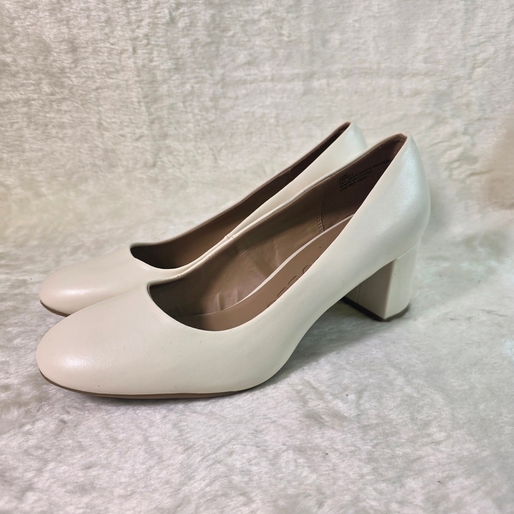 Aerosoles Block Heel Pumps Cream White Round Toe Women 10 NEW